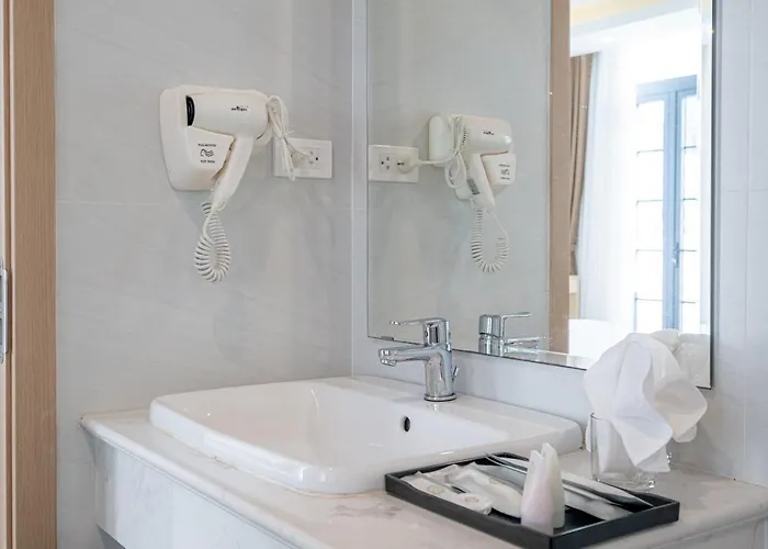 Link Hotel
