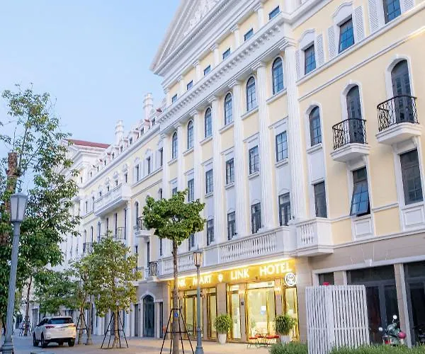 Link Hotel 3*